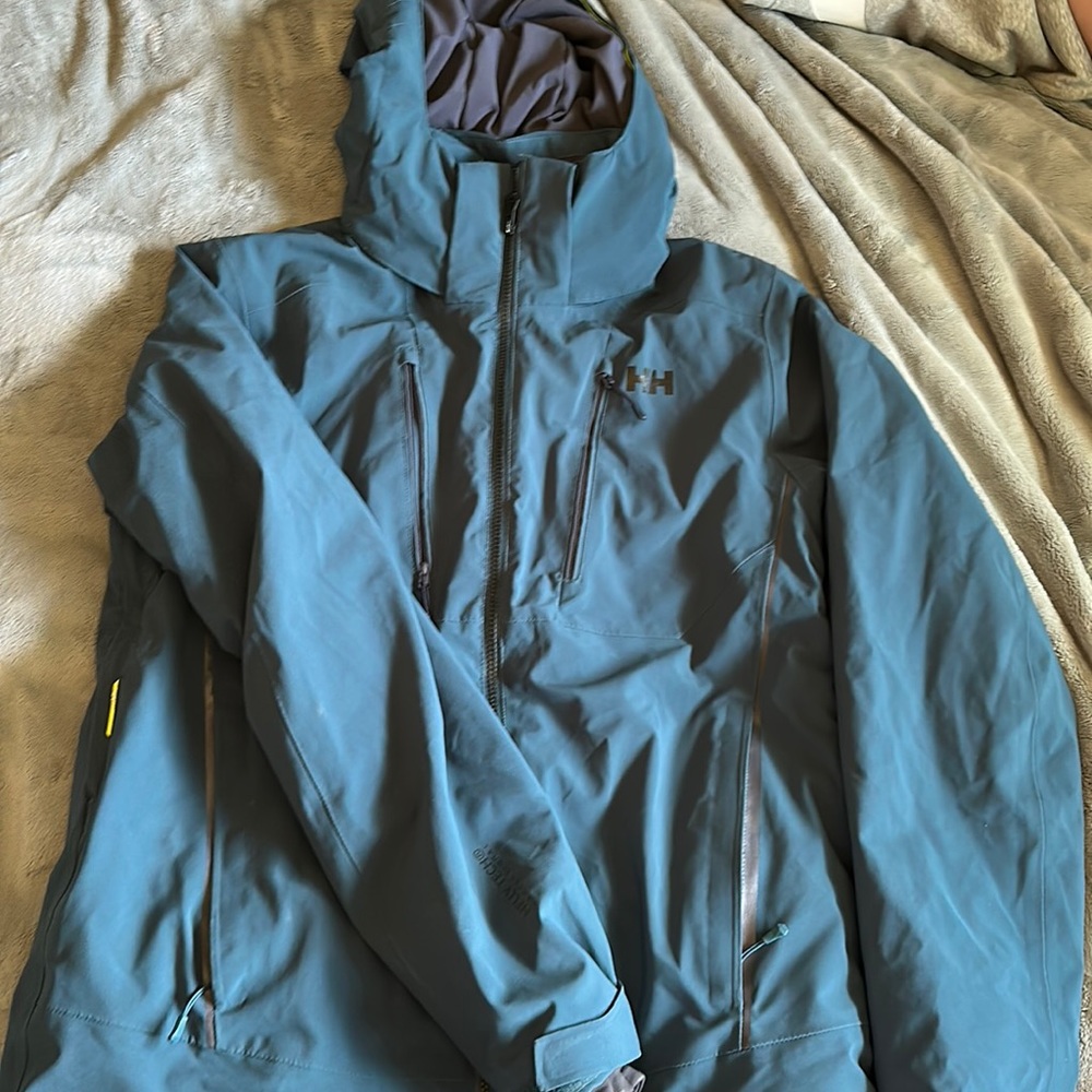 Helly Hansen Professional Garibaldi 2.0 Medium Insulated Ski Jacket